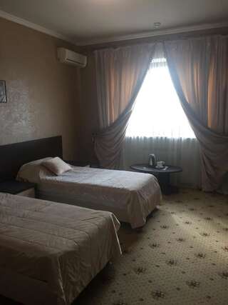 Гостиница БогАрт Краснодар Двухместный номер с 2 отдельными кроватями-2